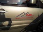 Polep technikou signmakingu (řezaná grafika)