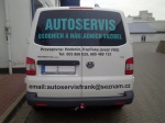 Polep technikou signmakingu (řezaná grafika)